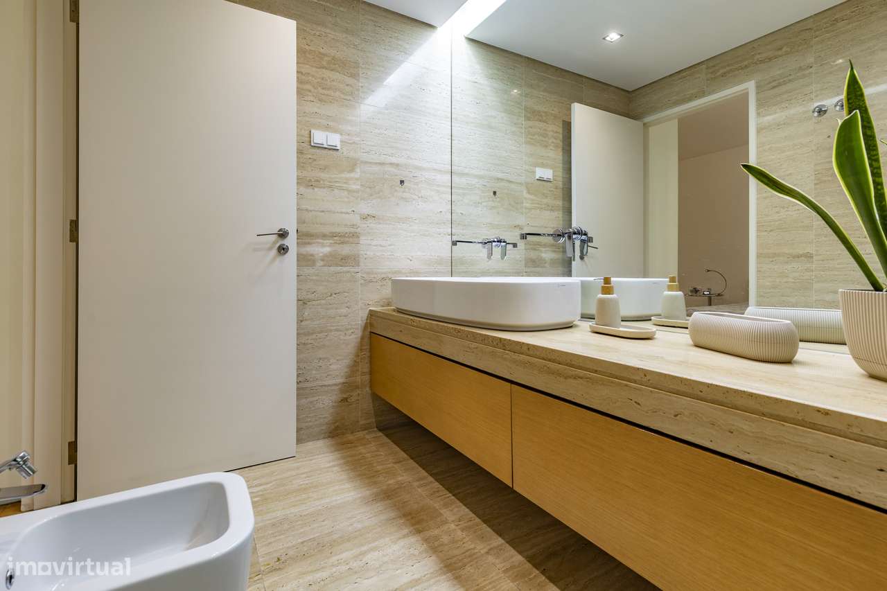 Moradia isolada T6 lote de 1002m2 piscina Sesimbra-49