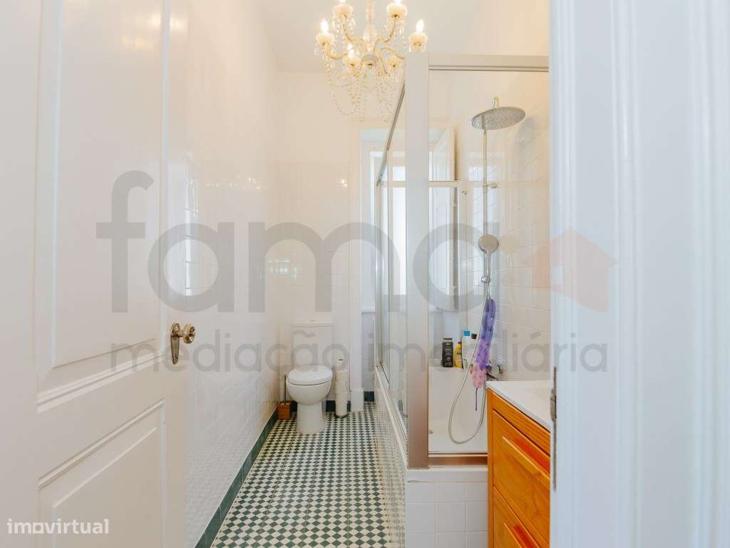Moradia Bifamiliar T10 com Piscina e Elevada Rentabilidade - Parede...-48