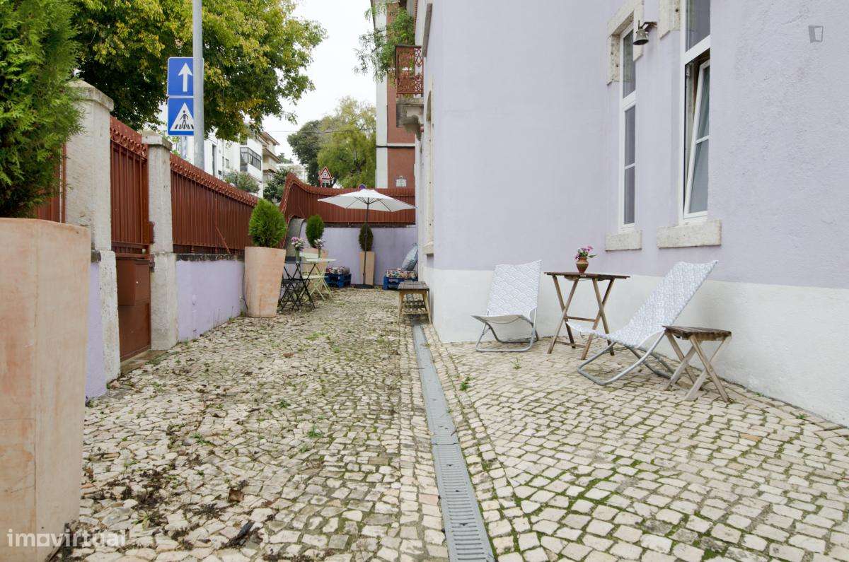Quarto - localizado em Paço de Arcos Lisbon - Grande imagem: 5/6