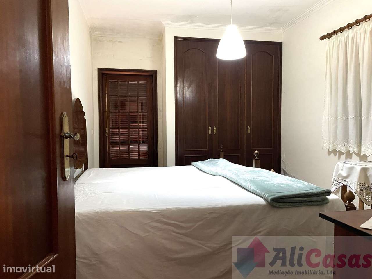 Vivenda Isolada C/ 2.719m2 de Terreno-36