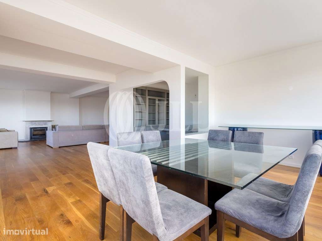 Apartamento T3+1 com vista rio no Restelo em Lisboa - Grande imagem: 4/22