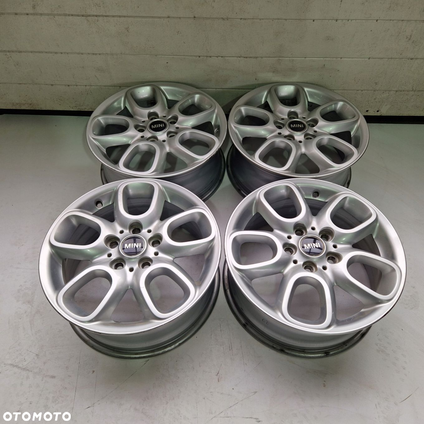 MINI F55 F56 F57 5x112 16 ET54 - 2