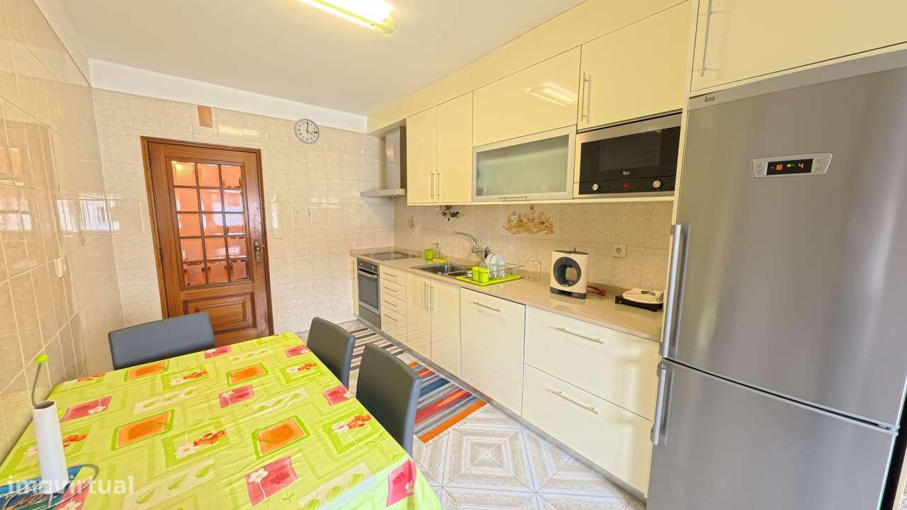 Apartamento T3 em Viseu com Garagem e Varandas - Grande imagem: 3/16