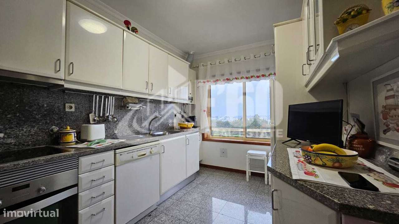 APARTAMENTO T3 DUPLEX EM CANIDELO - Grande imagem: 5/46