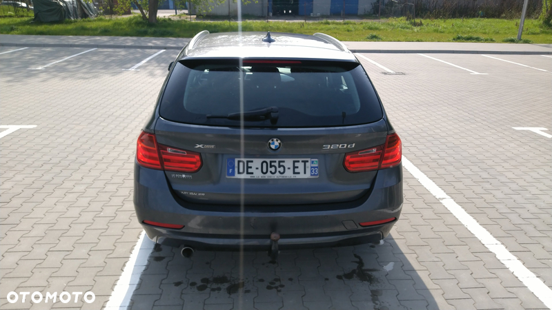 BMW Seria 3 320d Touring xDrive Sport-Aut Luxury Line - 10