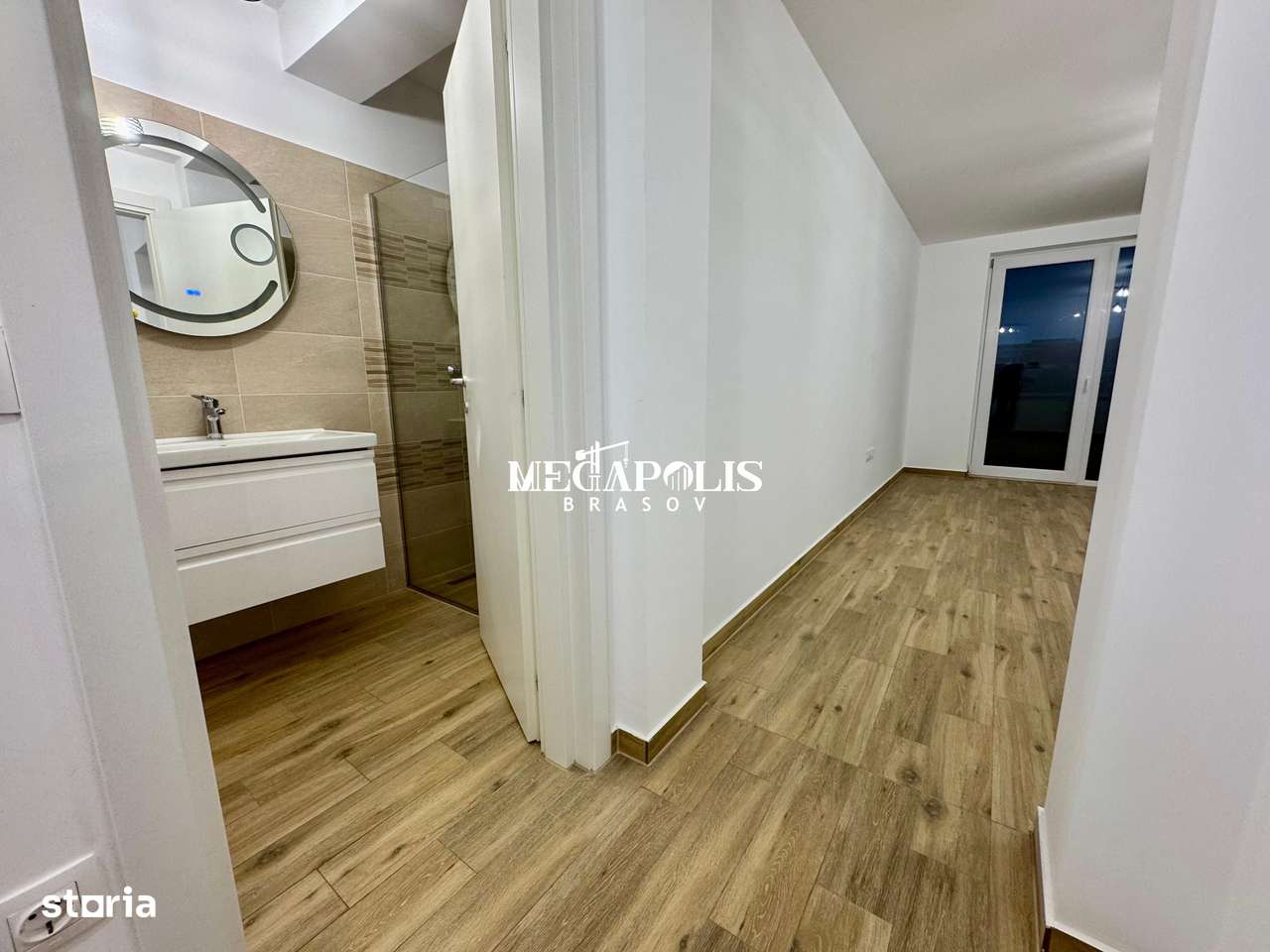 Garsonieră de Vânzare | Parcare | 42 mp | Tractorul-16
