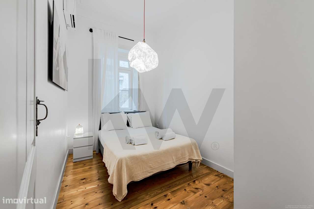 Apartamento T3 com garagem - Renovado - Alcântara-12