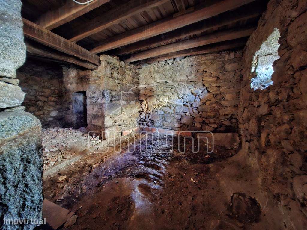 Magnifica propriedade T4 com vista para o Rio Minho e Espanha - Grande imagem: 5/45