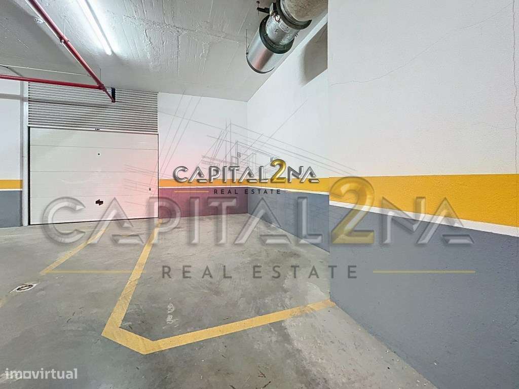 Penthouse T3 Duplex com Piscina Privada Aquecida, Terraço e Box par...-36