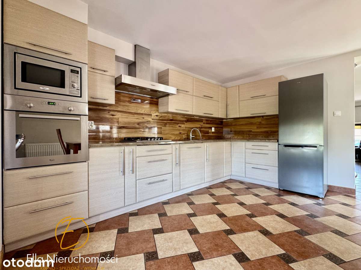 Dwupoziomowe mieszkanie z ogródkiem-8