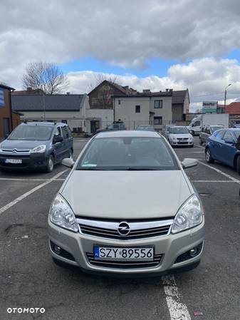 Opel Astra - 2