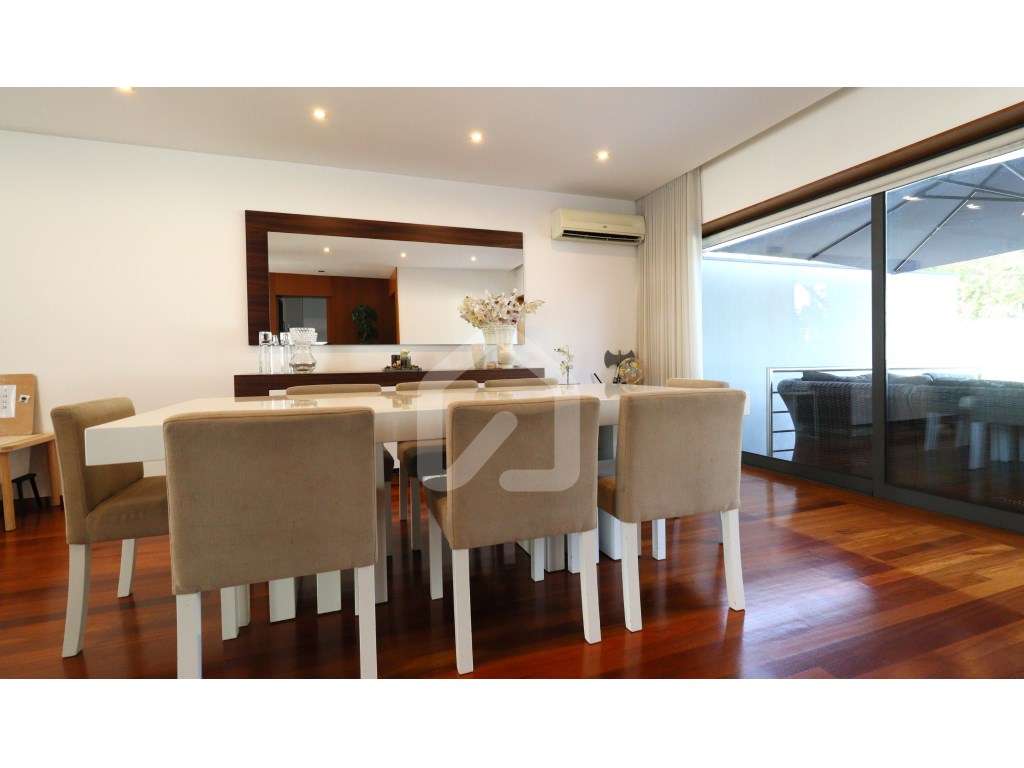 Moradia T3 + T0 em Condomínio Fechado com Piscina à Venda em Vila N...-10