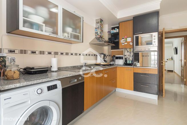 T3 (2+1) com aproveitamento de sótão e garagem, Foros de Amora.-12