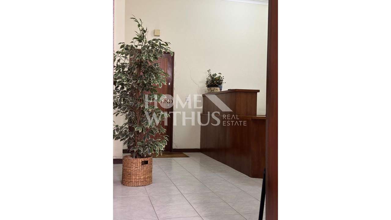 ESCRITÓRIO CENTRO DE ERMESNDE - Grande imagem: 2/21