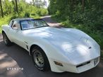 Chevrolet Corvette - 10