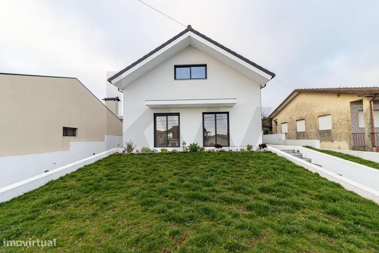 Moradia T3 Isolada em Ovar (S. João) - Grande imagem: 5/43