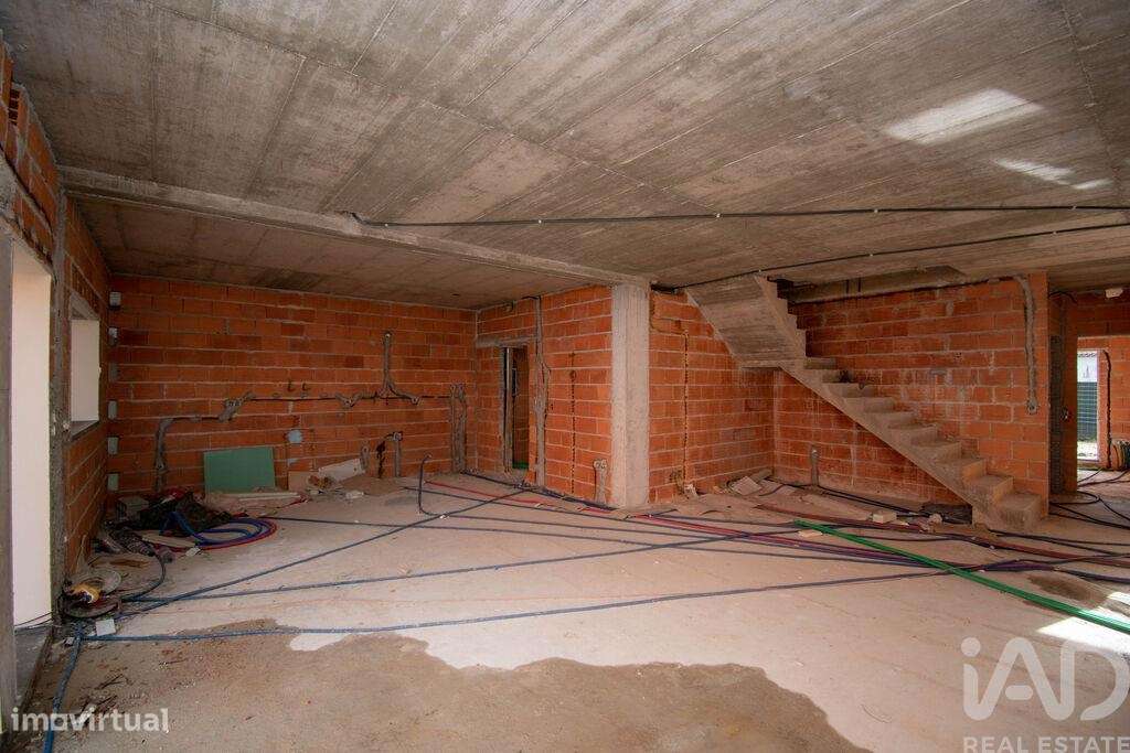 Casa T4 em Maceira de 194,00 m2 - Grande imagem: 4/12