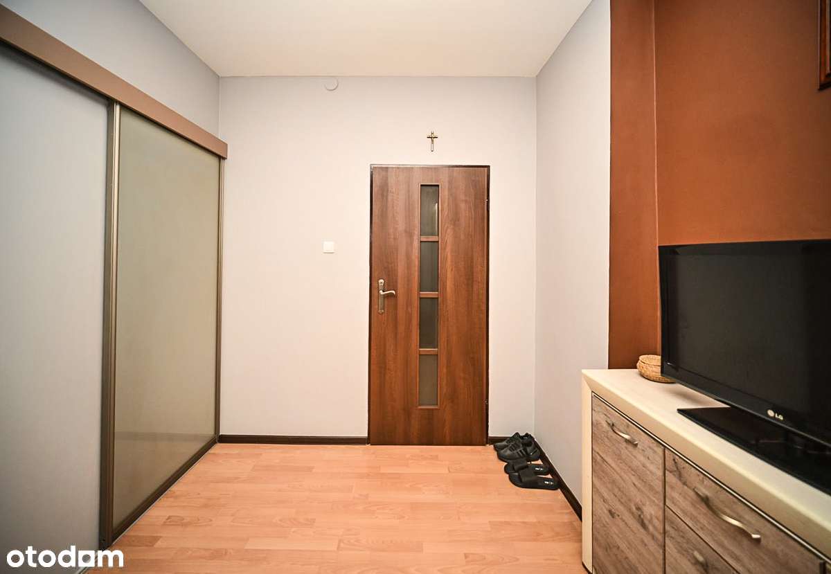 osobna kuchnia | miejsce park | piwnica | teren zamknięty | monitoring - Pełny obrazek: 4/18