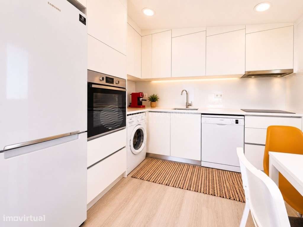 Andar de Moradia T2 remodelado em Santo António - Costa da Caparica-12