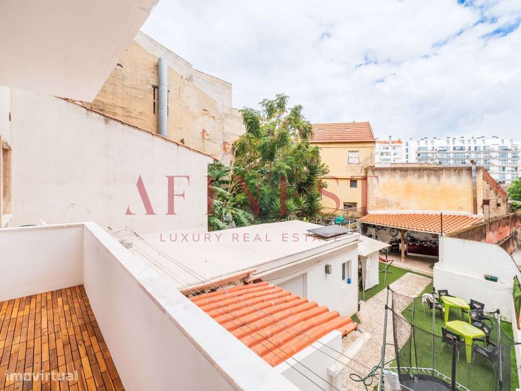 T2 Totalmente Remodelado | Graça | 70m² | Nascente/Poente | Varanda...-11