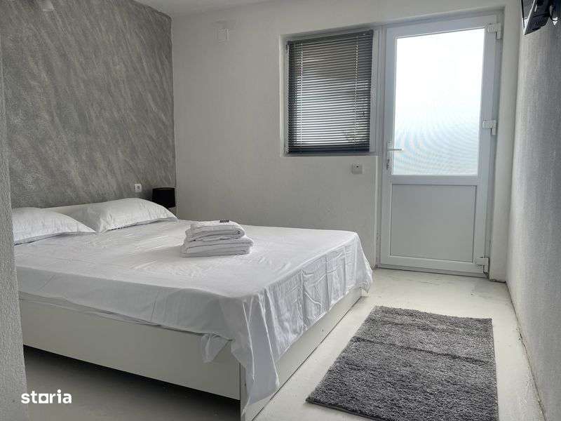 vand casa Costinesti 6 camere complet echipat - Imagine principală: 4/7