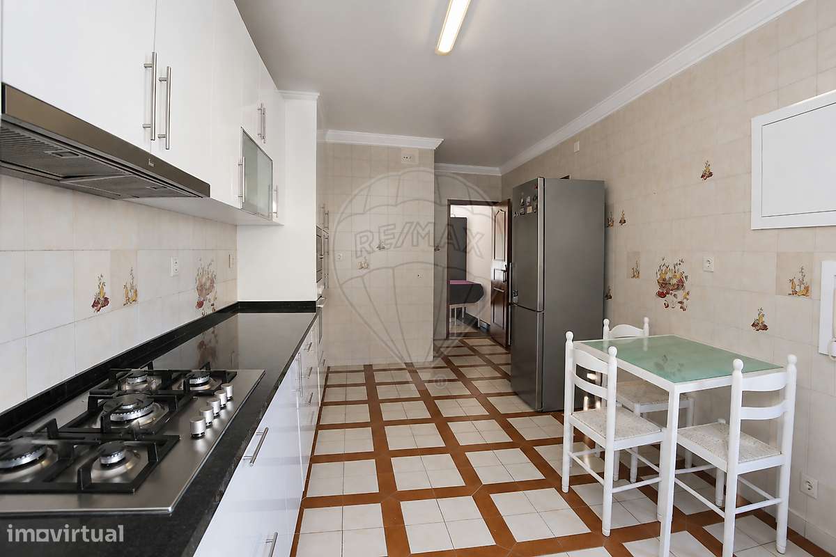 Moradia T5 para venda-23