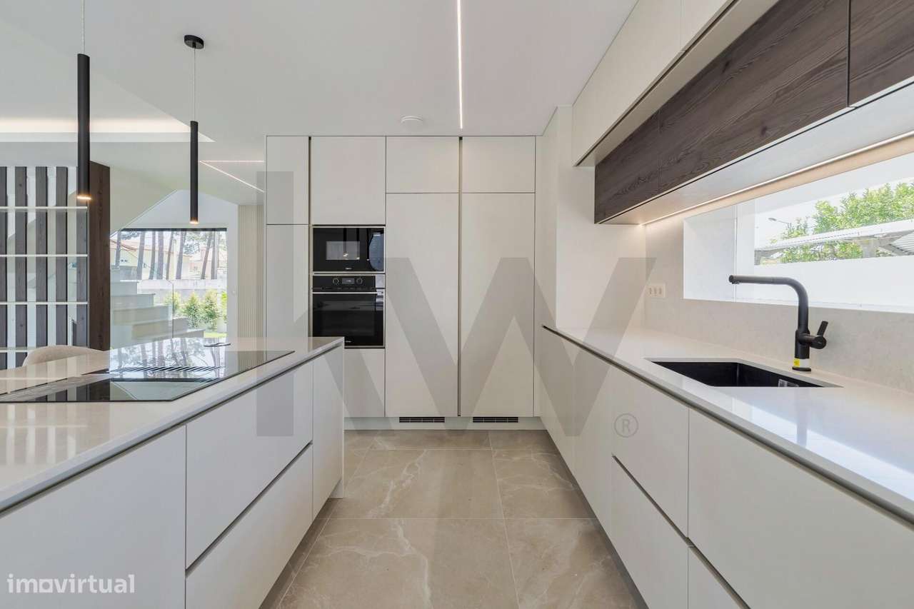 Moradia V3 a estrear na Aroeira com piscina e garagem inserida num lot - Grande imagem: 4/30