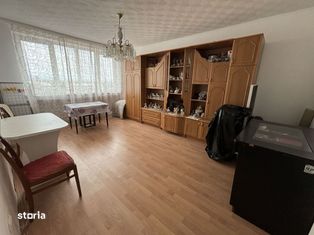 Apartament 3 camere decomandat 73 M²