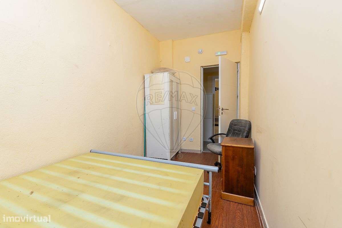 Armazém T12 para venda-15