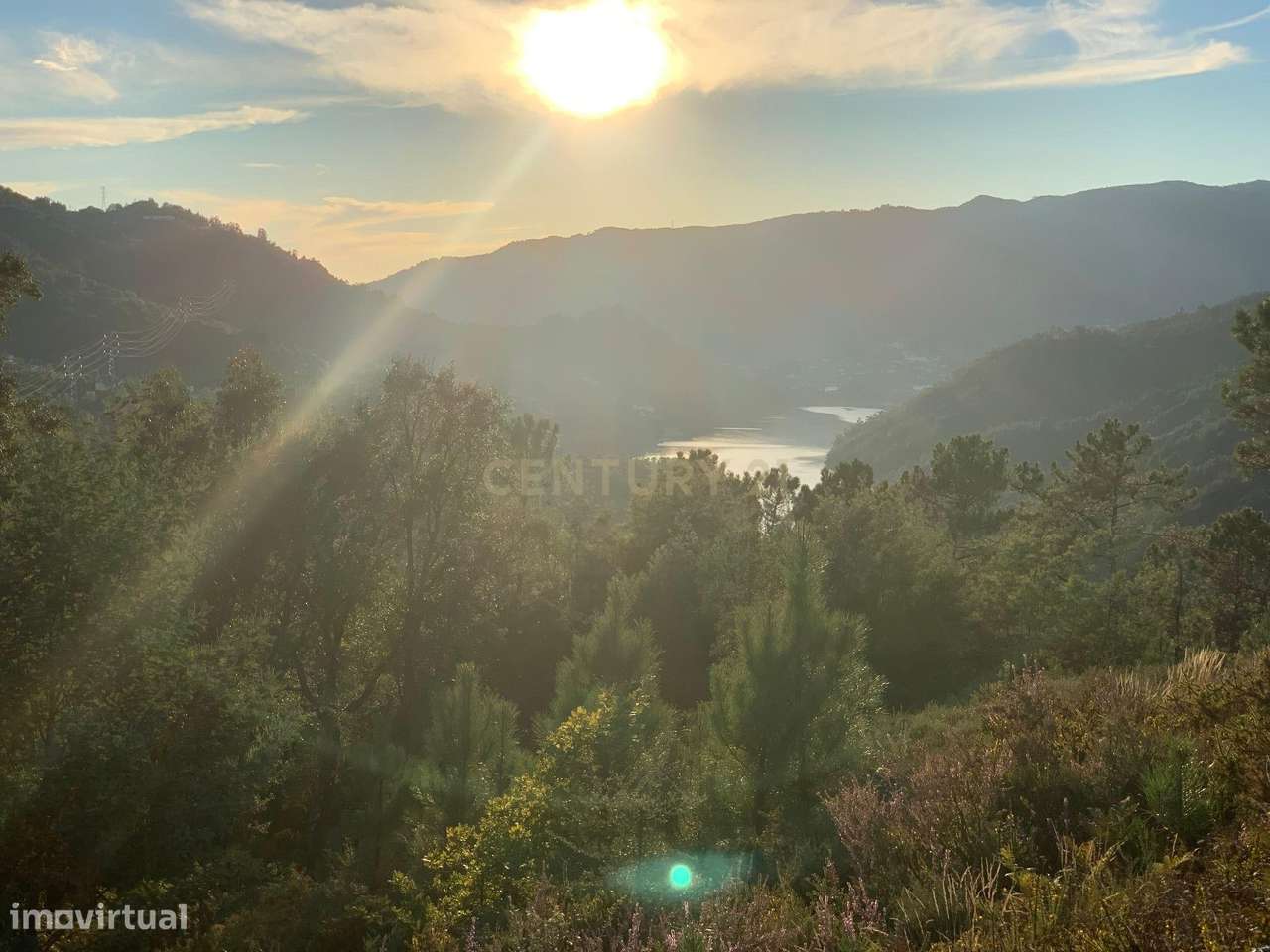 Moradia de luxo no Gerês  piscina e court de ténis e vistas sobre Rio - Grande imagem: 4/34