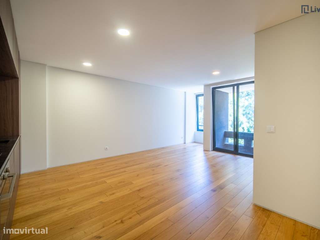 T2 como novo em plena baixa do Porto - Grande imagem: 2/28