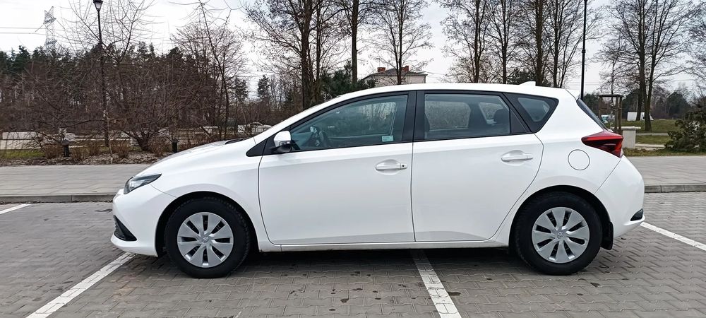 Toyota Auris II 1.33 VVT-i Active 2016
