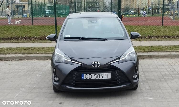 Toyota Yaris 1.5 Premium - 4