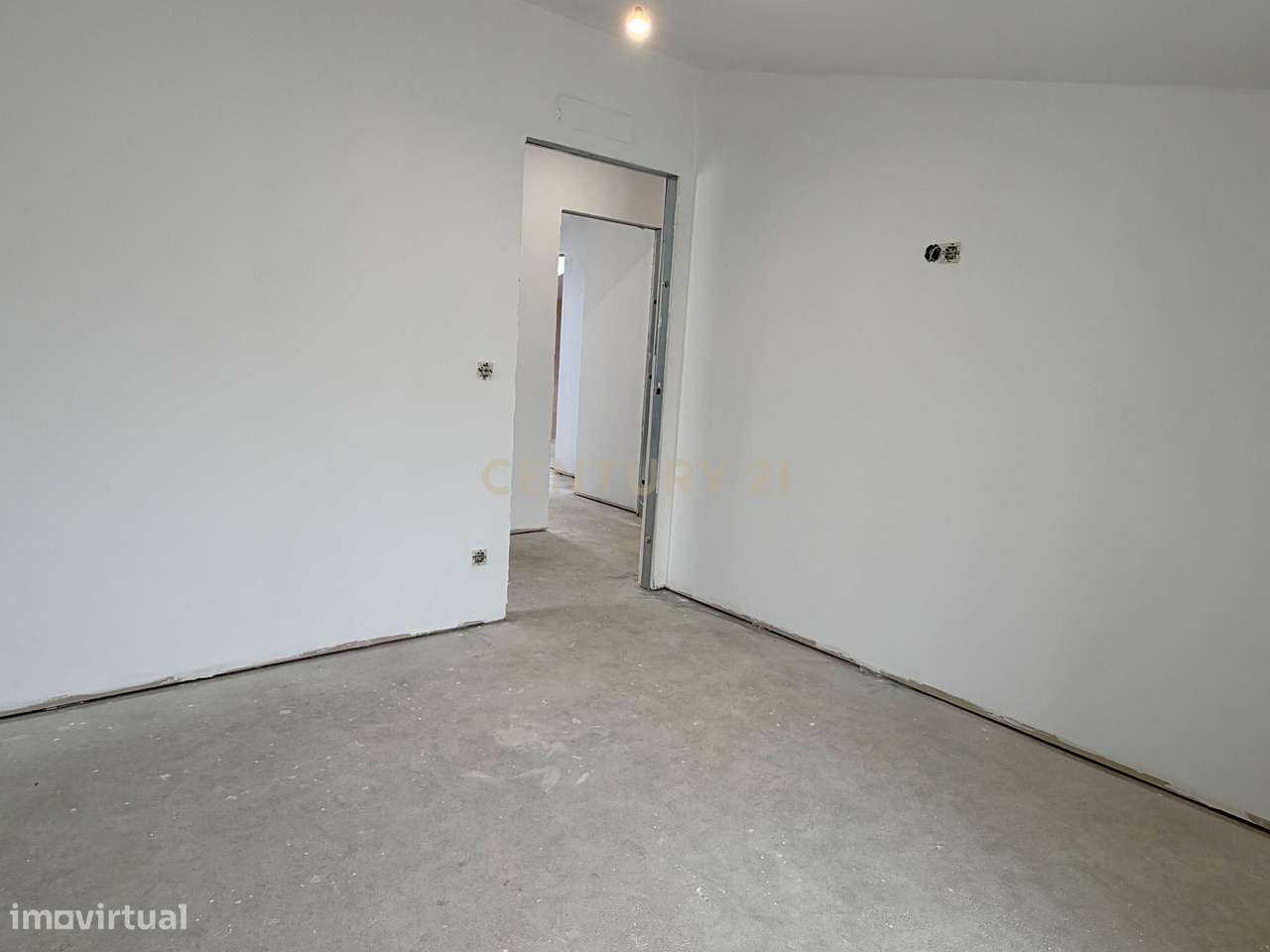 Moradia T3 totalmente remodelada | Lote 1.933m² | Alhadas, Figueira da-16