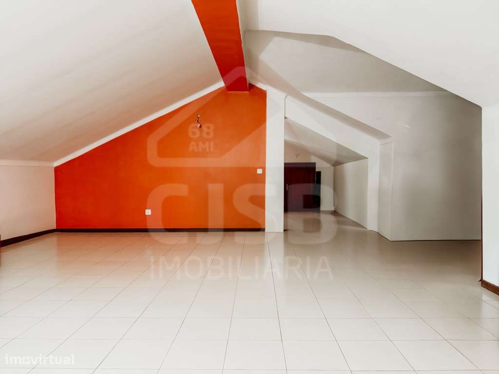 Moradia Isolada T5+3 em Salvaterra de Magos-42