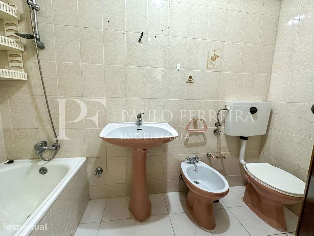 Apartamento T1+1 no centro próximo da praia-13
