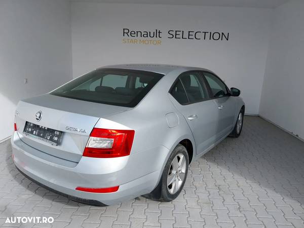 Skoda Octavia 2.0 TDI STYLE - 2