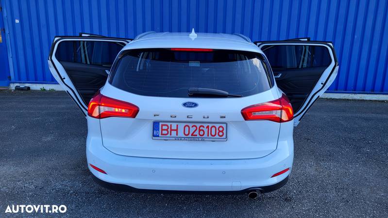 Ford Focus - 18