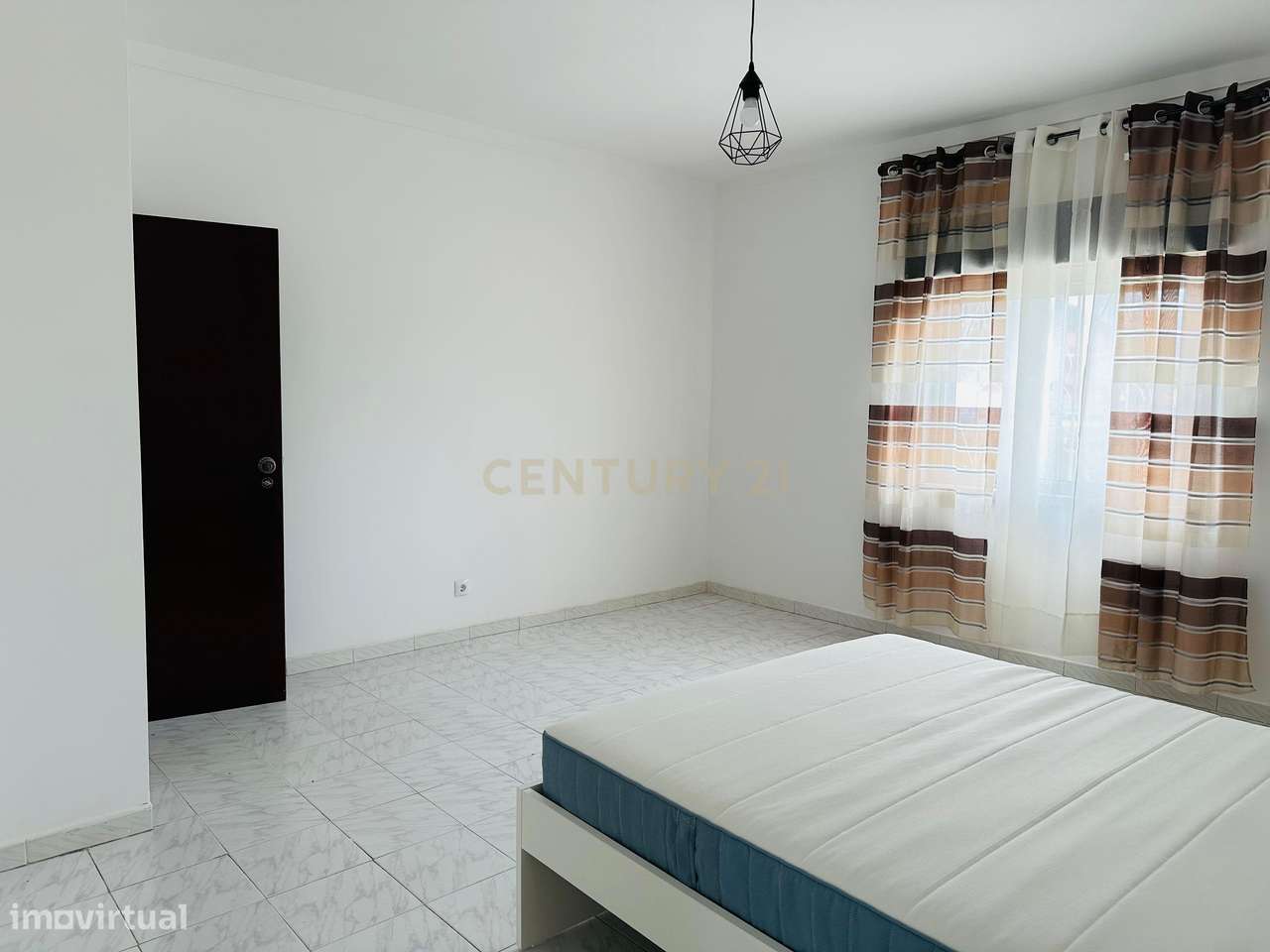 Apartamento T2 Remodelado e Mobilado, andar de moradia - Grande imagem: 4/18