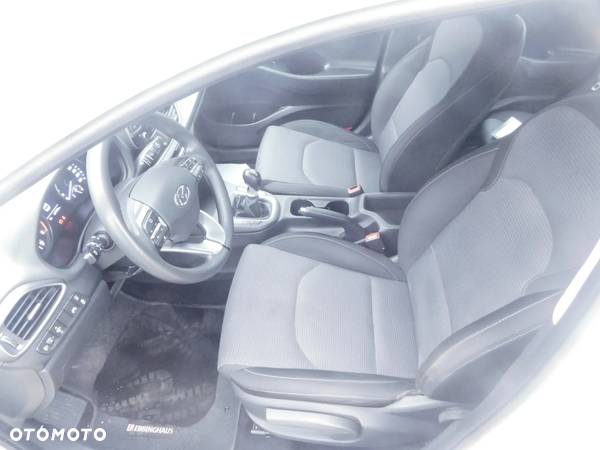 Hyundai I30 1.4 BlueDrive Comfort - 26