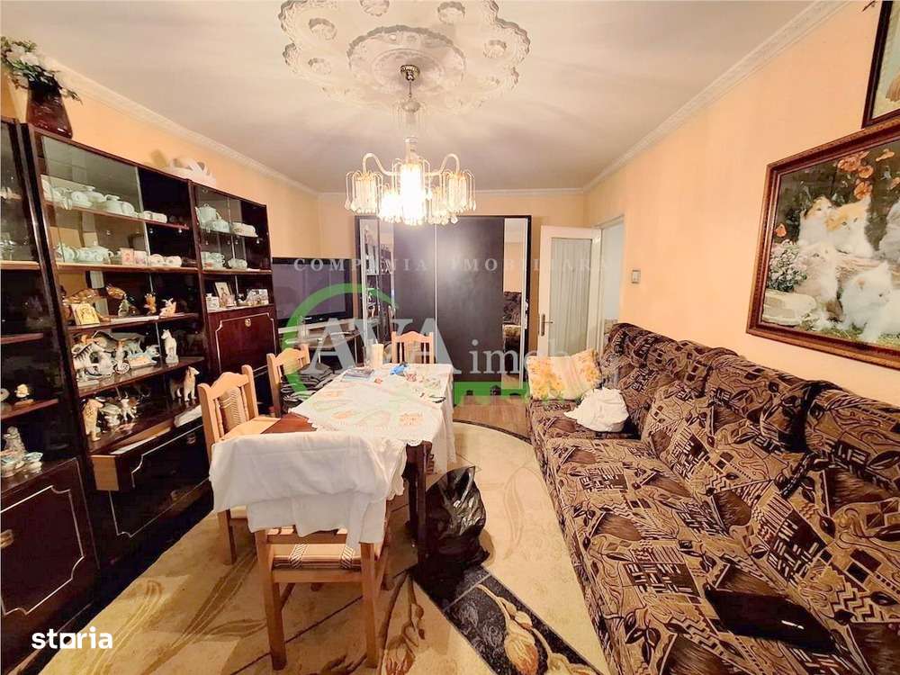 Apartament 3 decomandate,parter, cu beci,aproape de Insula de Agrement - Imagine principală: 2/7