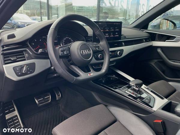 Audi A4 40 TDI Quattro S tronic - 12