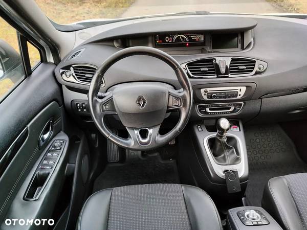 Renault Grand Scenic ENERGY dCi 110 S&S Bose Edition - 21