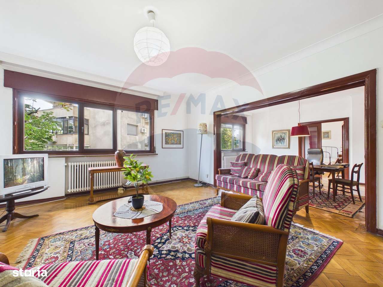 Apartament cu 4 camere si 3 bai, 130 mp, zona ultracentrala Victoriei
