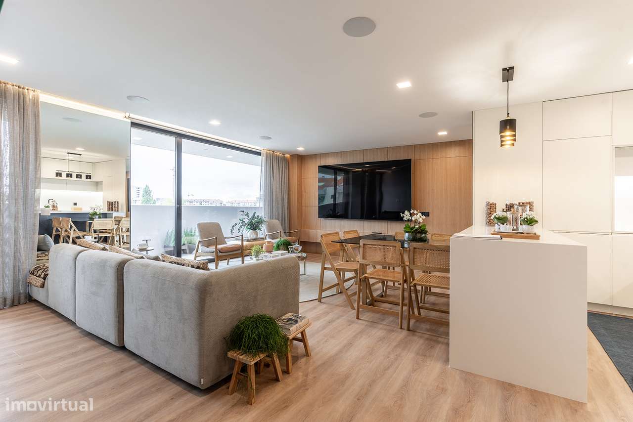 Apartamento modelo T4 Duplex Novo c/ Terraço e 3 Lug.Garagem - Aveiro - Grande imagem: 4/51