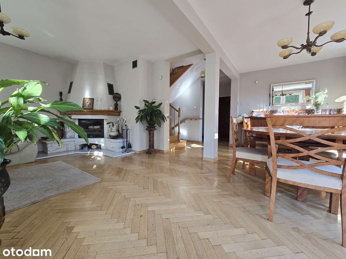 Skrajny segment 25-letni w centrum miasta z dużą działką - Pełny obrazek: 5/20