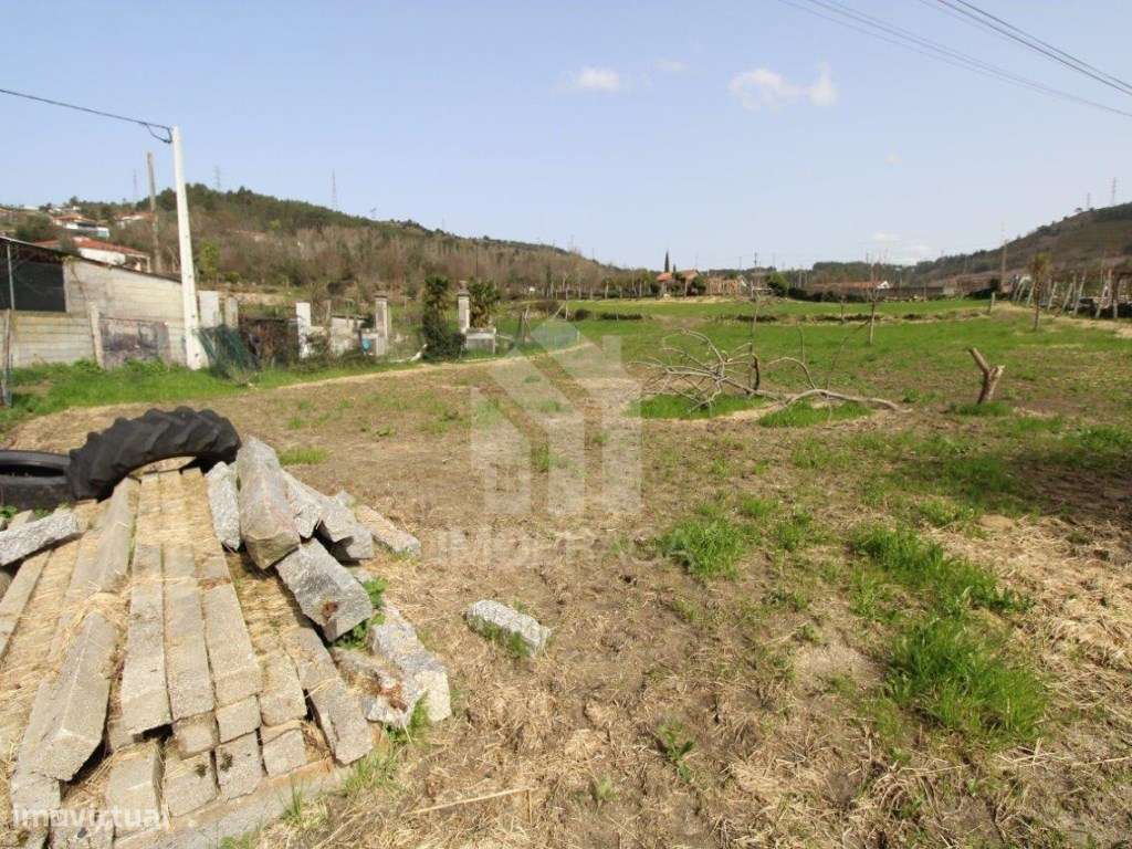 Venda Terreno com possibilidade de Lotear, em S. Mamede (Este), Braga-5