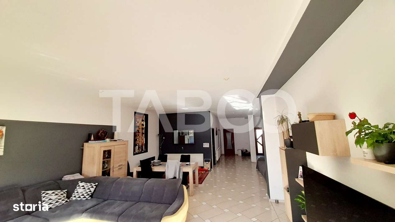 Pensiune si casa in centrul Sibiului cu business functional - Imagine principală: 3/9