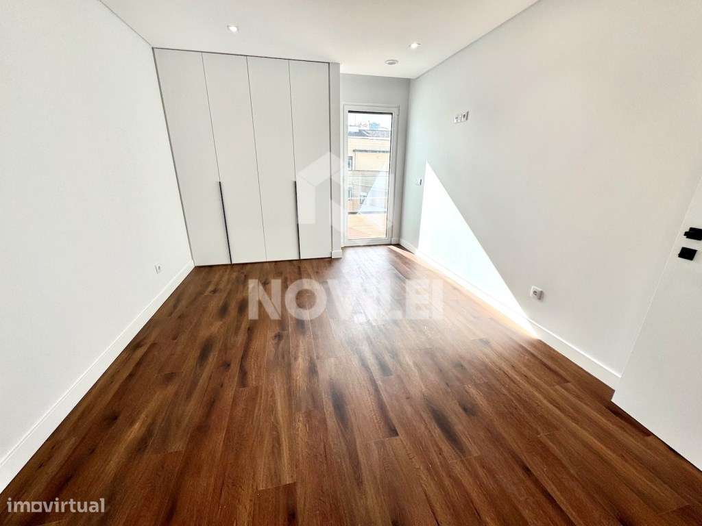 Moradia T3 em condomínio Fechado no centro de Leiria.-27