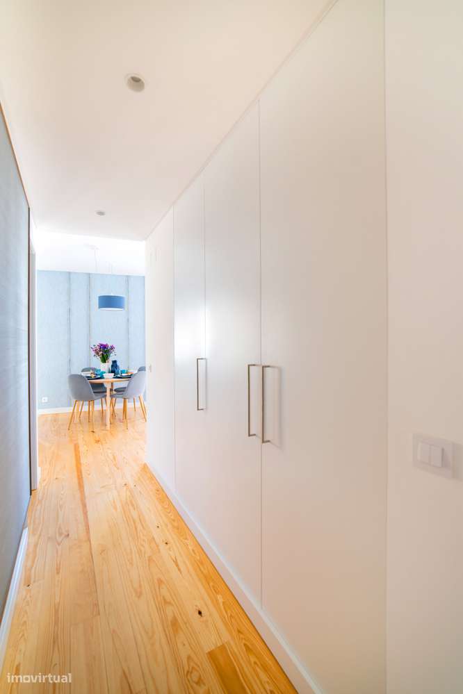 Apartamento T2 à venda no Largo Conde-Barão-13